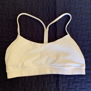 Lululemon White Flow Y Bra